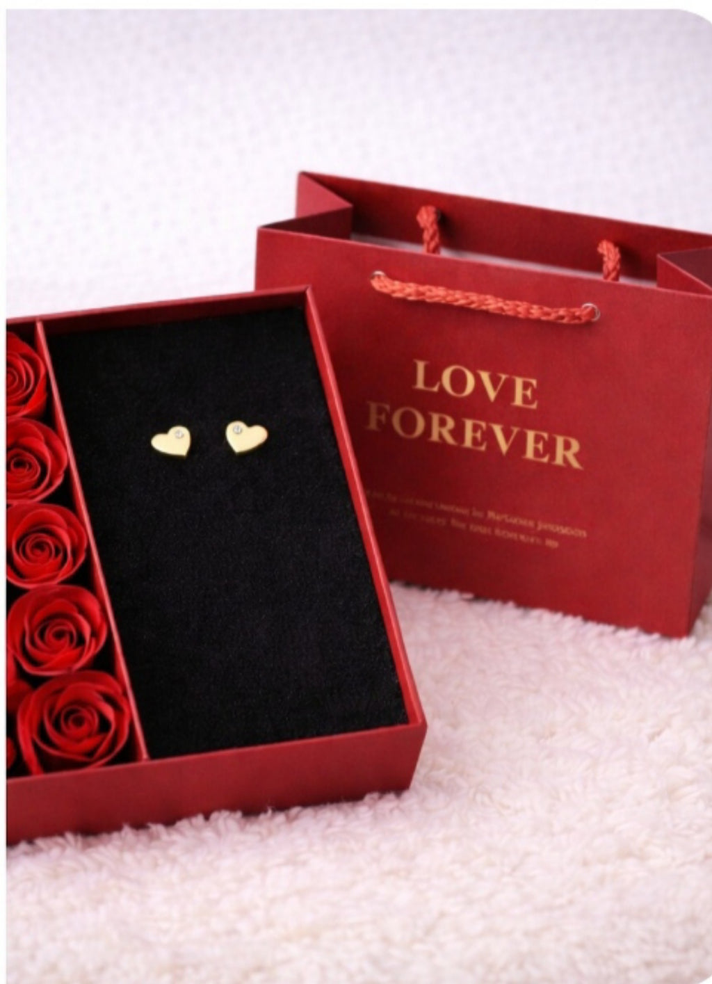 Złote kolczyki serduszka z kryształkiem